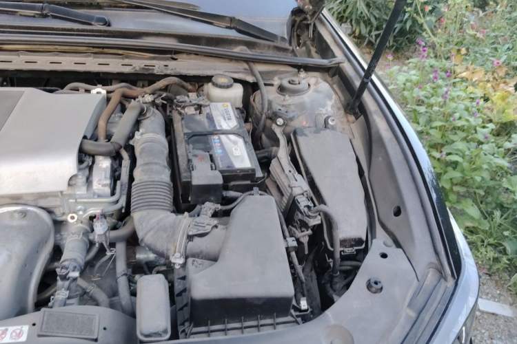 Used Lexus ES 2018 200 Excellence Edition China VI Standard Engine Bay Left