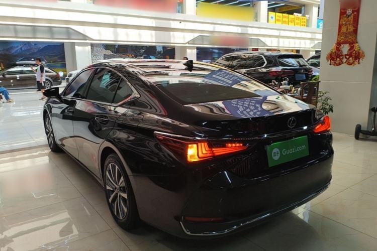 Used Lexus ES 2018 200 Excellence Edition China V Standard Exterior 2