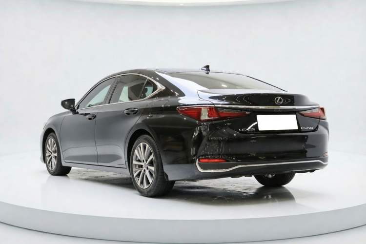 Used Lexus ES 2018 200 Excellence Edition China V Standard Exterior 3