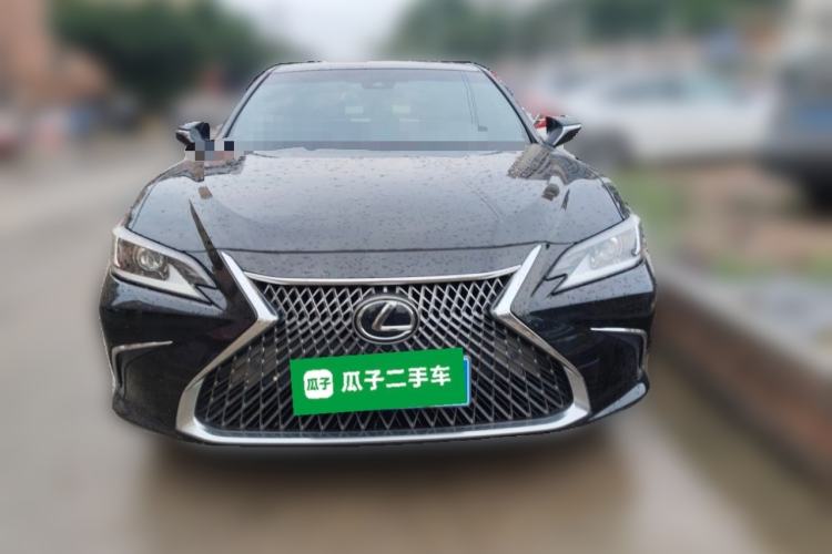 Used Lexus ES 2018 260 Excellence Edition China V Standard Front
