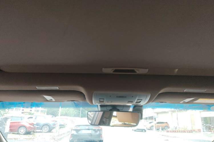 Used Lexus ES 2018 260 Excellence Edition China V Standard Headliner