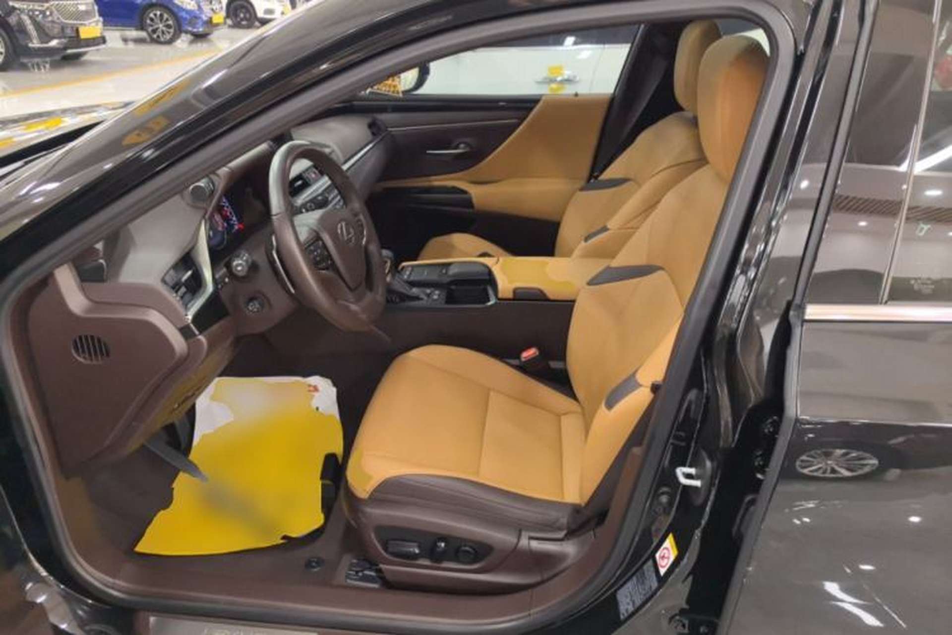 Used Lexus ES 2018 200 Excellence Edition China V Standard Left Front Seat