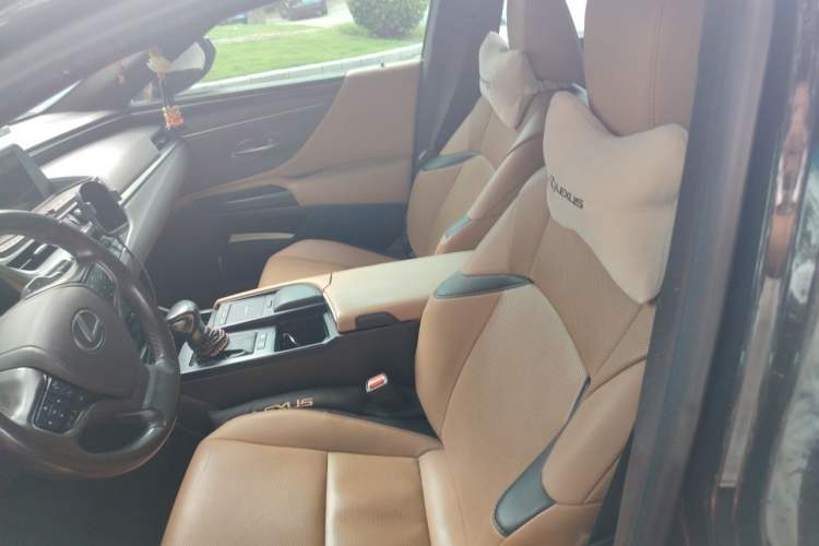 Used Lexus ES 2018 300h Premier Edition China VI Standard Left Front Seat