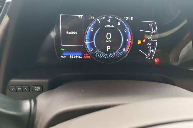 Used Lexus ES 2018 200 Excellence Edition China VI Standard Odometer Close Up