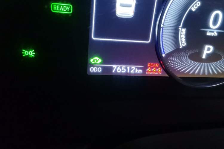 Used Lexus ES 2018 300h Premier Edition China VI Standard Odometer Close Up