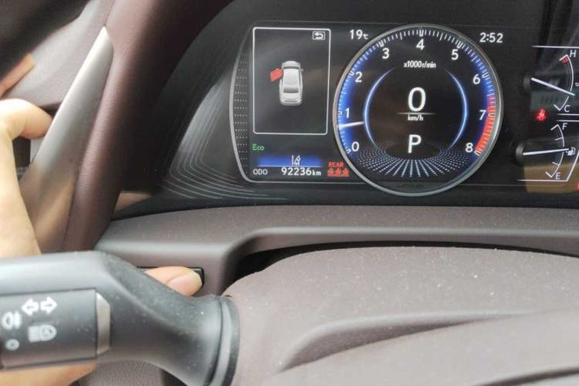 Used Lexus ES 2018 260 Excellence Edition China V Standard Odometer Close Up