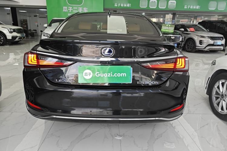 Used Lexus ES 2018 300h Premier Edition China V Standard Rear