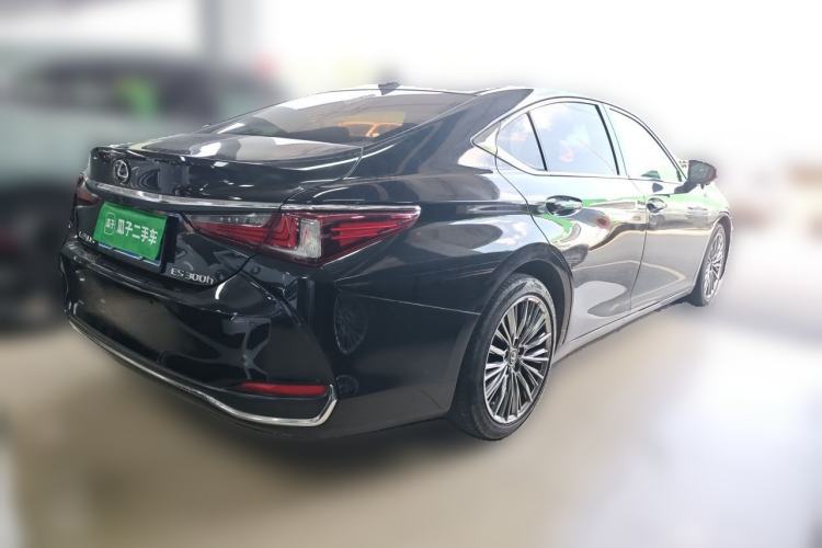 Used Lexus ES 2018 200 Excellence Edition China VI Standard Rear Right 45 Deg