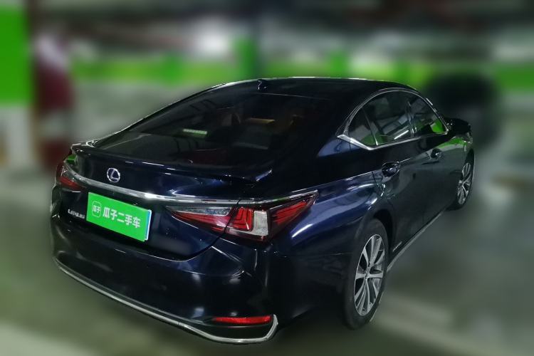 Used Lexus ES 2018 300h Premier Edition China VI Standard Rear Right 45 Deg