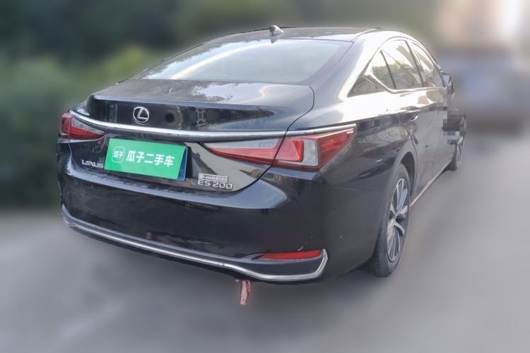 Used Lexus ES 2018 200 Excellence Edition China VI Standard Rear Right 45 Deg