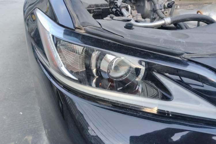 Used Lexus ES 2018 200 Excellence Edition China VI Standard Right Front Headlight