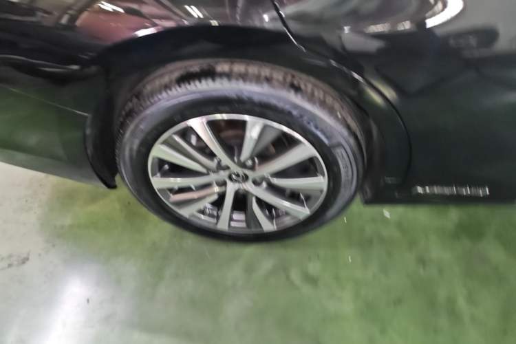 Used Lexus ES 2018 300h Premier Edition China VI Standard Right Rear Wheel Hub