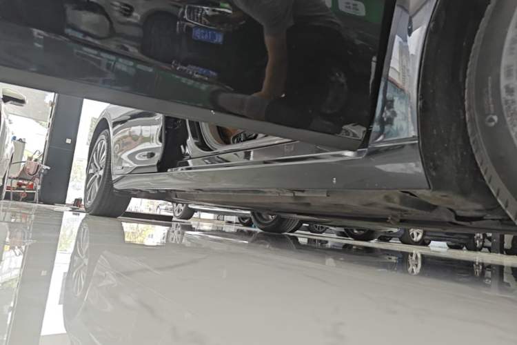 Used Lexus ES 2018 300h Premier Edition China V Standard Right Side Sill