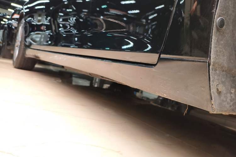 Used Lexus ES 2018 200 Excellence Edition China V Standard Right Side Sill