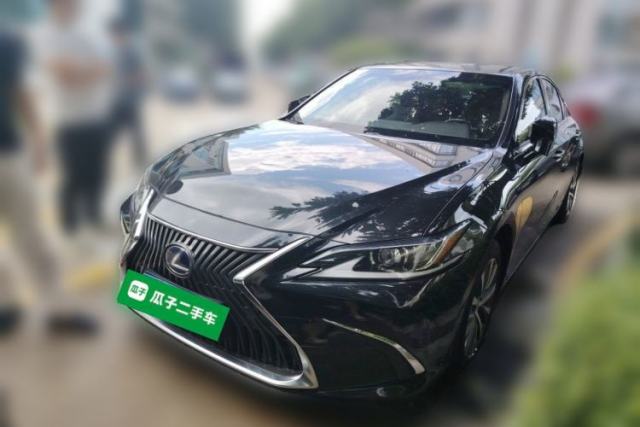 Used Lexus ES 2018 300h Premier Edition China VI Standard