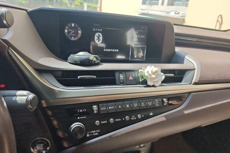 Used Lexus ES 2018 200 Excellence Edition China V Standard Audio And AC Panel