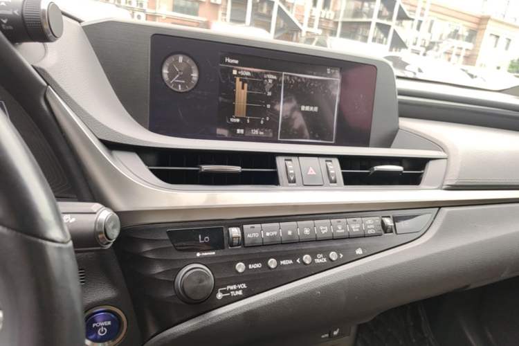 Used Lexus ES 2018 300h Premier Edition China V Standard Audio And AC Panel