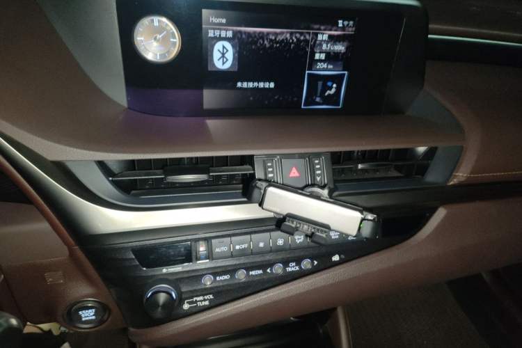 Used Lexus ES 2018 200 Excellence Edition China V Standard Audio And AC Panel