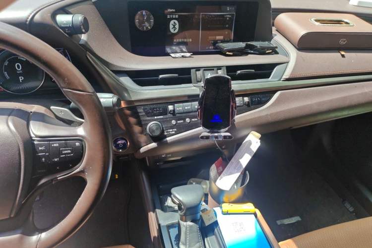 Used Lexus ES 2018 300h Premier Edition China V Standard Audio And AC Panel
