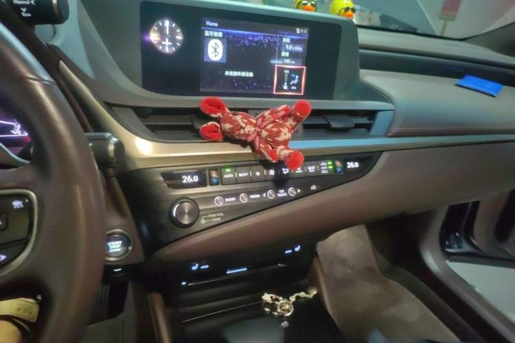 Used Lexus ES 2018 200 Excellence Edition China V Standard Audio And AC Panel