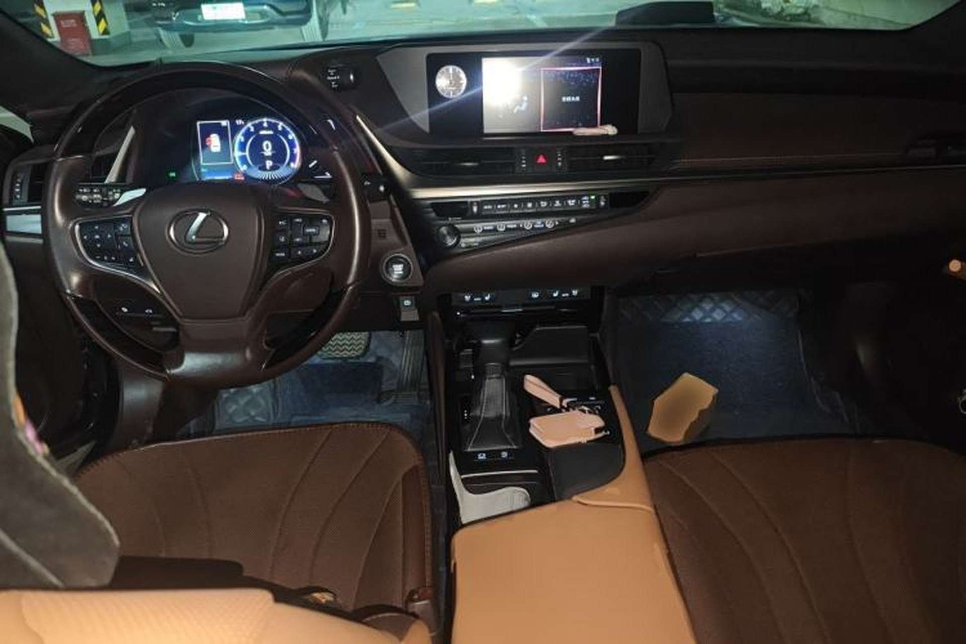 Used Lexus ES 2018 200 Luxury Edition China V Standard Center Console