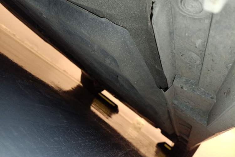 Used Lexus ES 2018 300h Premier Edition China VI Standard Chassis Front Left