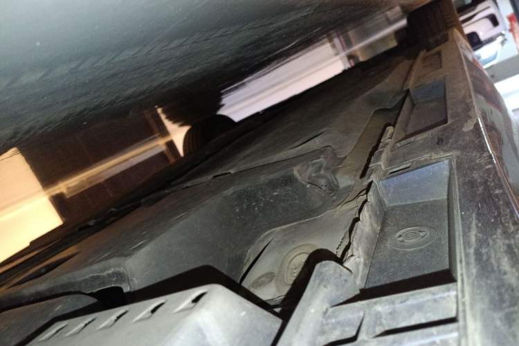 Used Lexus ES 2018 300h Premier Edition China VI Standard Chassis Rear Left