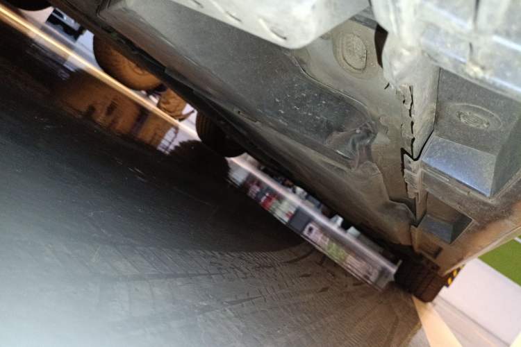Used Lexus ES 2018 300h Premier Edition China VI Standard Chassis Rear Right