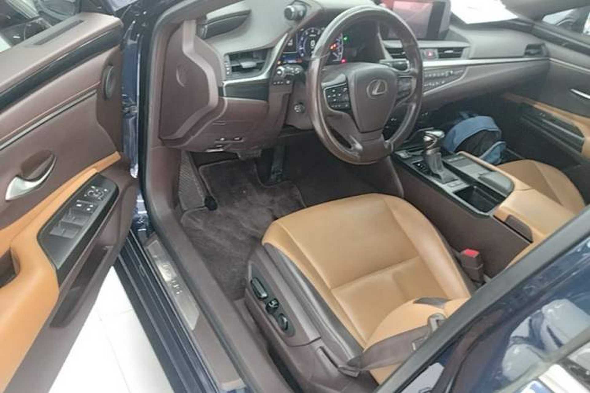 Used Lexus ES 2018 200 Excellence Edition China V Standard Driver Seat