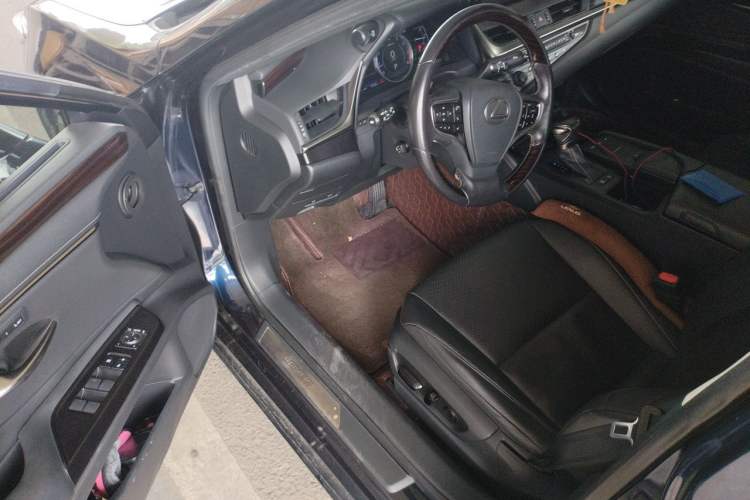 Used Lexus ES 2018 200 Luxury Edition China V Standard Driver Seat