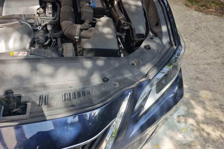 Used Lexus ES 2018 200 Excellence Edition China V Standard Engine Bay Left