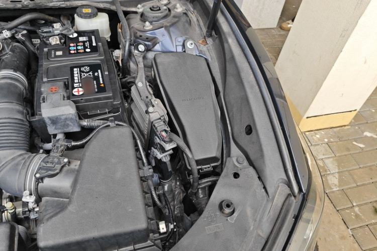 Used Lexus ES 2018 200 Excellence Edition China V Standard Engine Bay Left