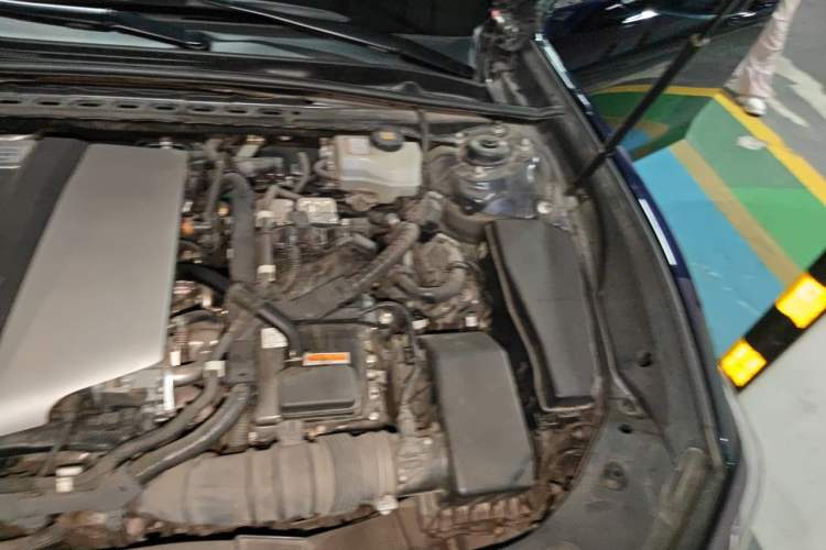 Used Lexus ES 2018 300h Premier Edition China V Standard Engine Bay Left