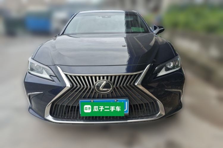 Used Lexus ES 2018 200 Luxury Edition China V Standard Exterior 1