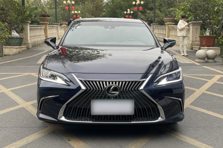 Used Lexus ES 2018 200 Excellence Edition China V Standard Exterior 1