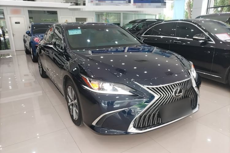 Used Lexus ES 2018 200 Excellence Edition China V Standard Exterior 1