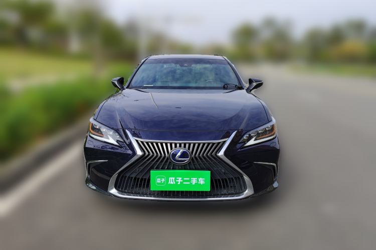 Used Lexus ES 2018 300h Executive Version China V Standard Exterior 1
