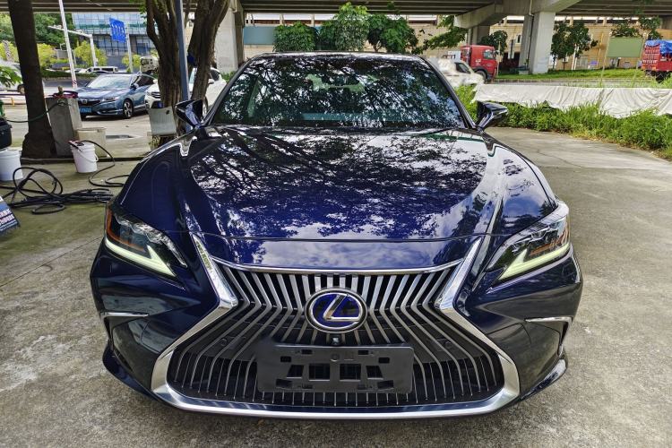 Used Lexus ES 2018 300h Premium Edition China VI Standard Exterior 1