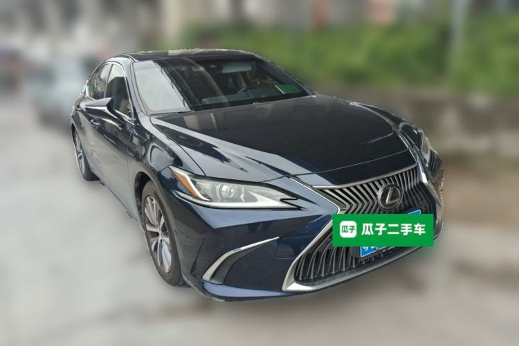 Used Lexus ES 2018 200 Luxury Edition China V Standard Exterior 2