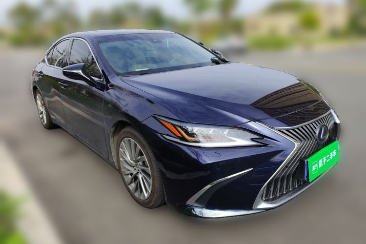 Used Lexus ES 2018 300h Executive Version China V Standard Exterior 2