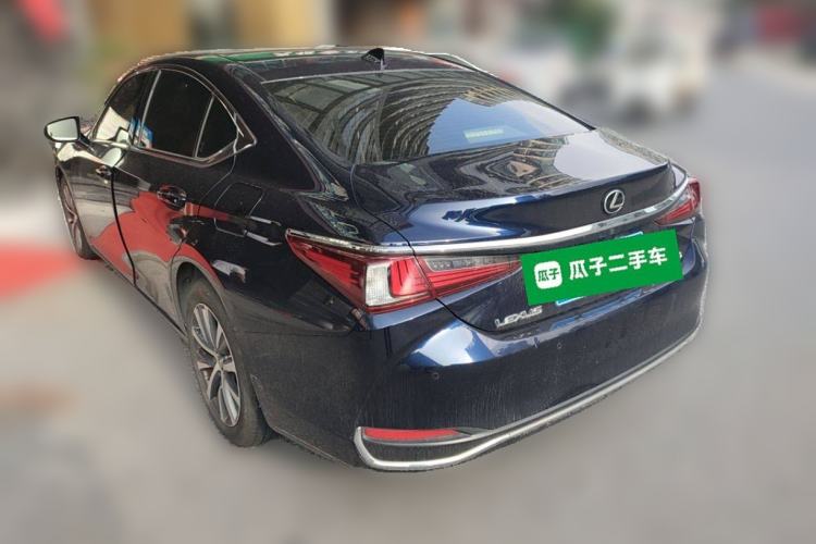 Used Lexus ES 2018 200 Excellence Edition China VI Standard Exterior 3