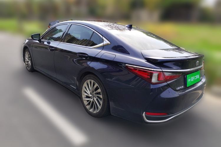 Used Lexus ES 2018 300h Executive Version China V Standard Exterior 3