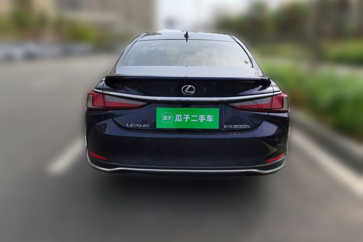 Used Lexus ES 2018 300h Executive Version China V Standard Exterior 4