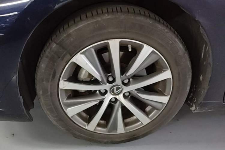 Used Lexus ES 2018 300h Premier Edition China VI Standard Exterior 4