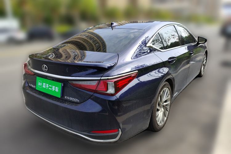 Used Lexus ES 2018 300h Executive Version China V Standard Exterior 5