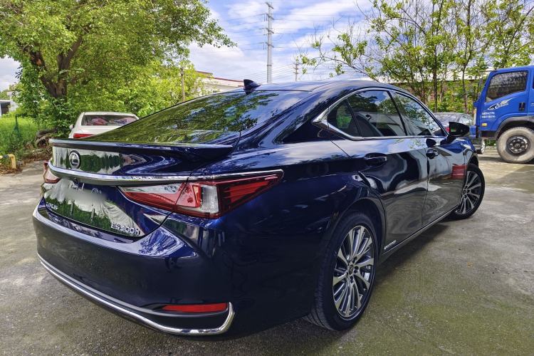 Used Lexus ES 2018 300h Premium Edition China VI Standard Exterior 5