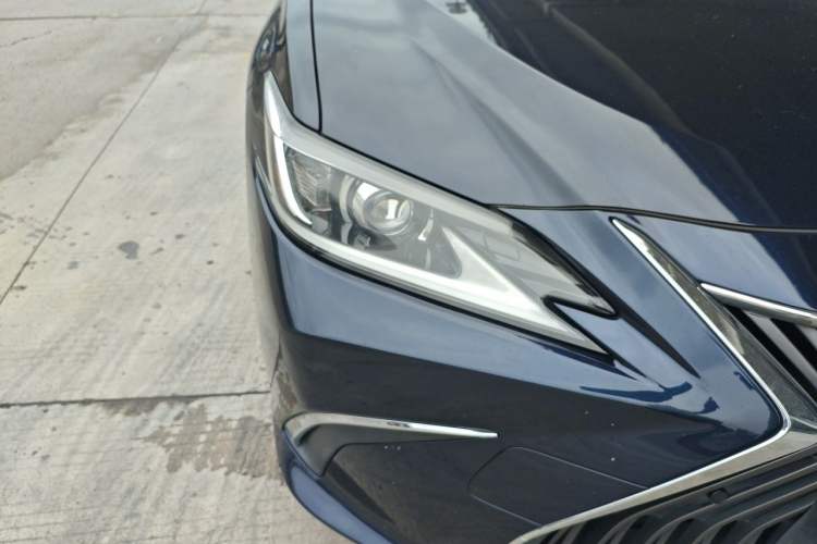 Used Lexus ES 2018 200 Luxury Edition China V Standard Exterior 6