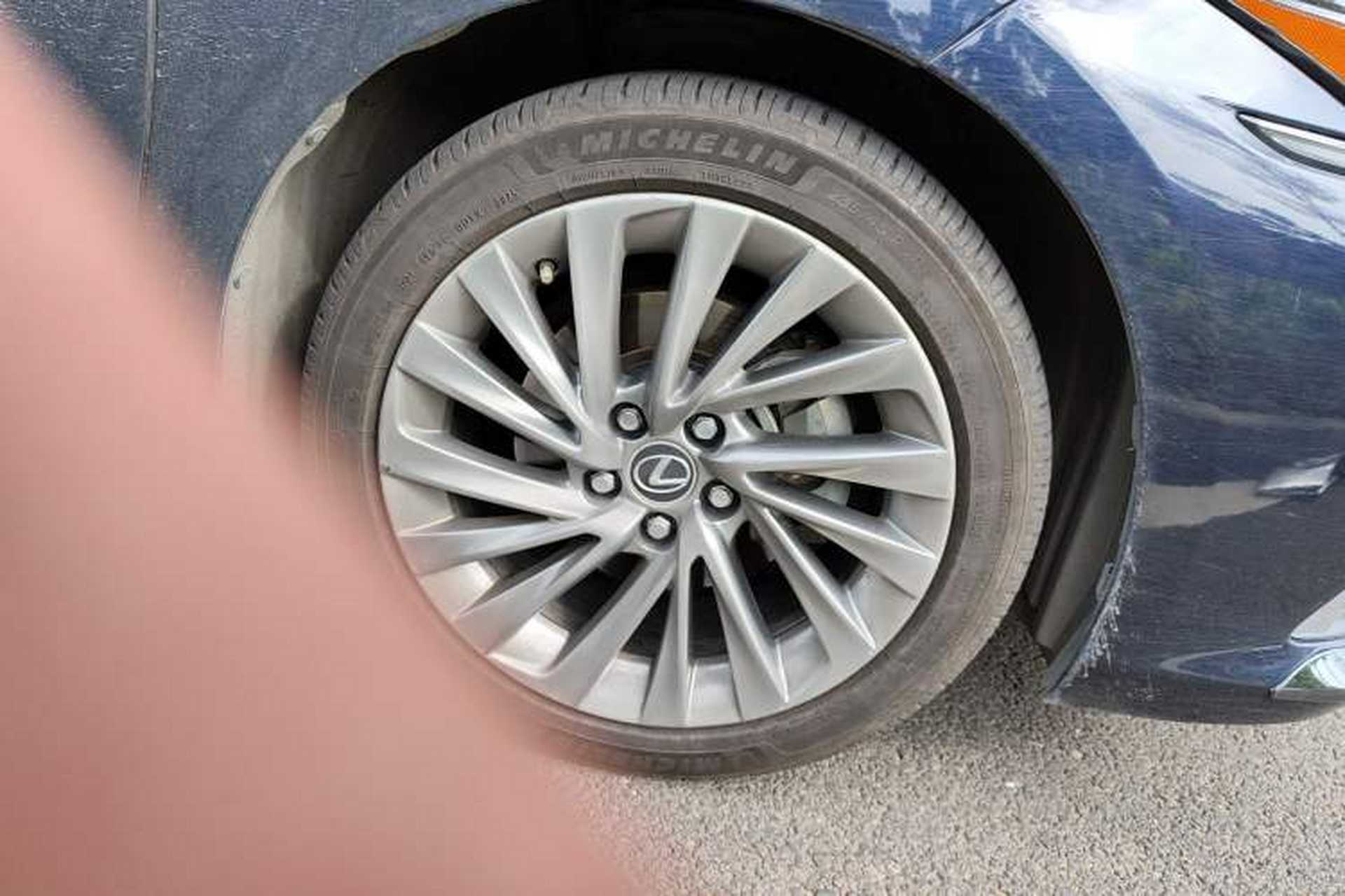 Used Lexus ES 2018 300h Executive Version China V Standard Exterior 7