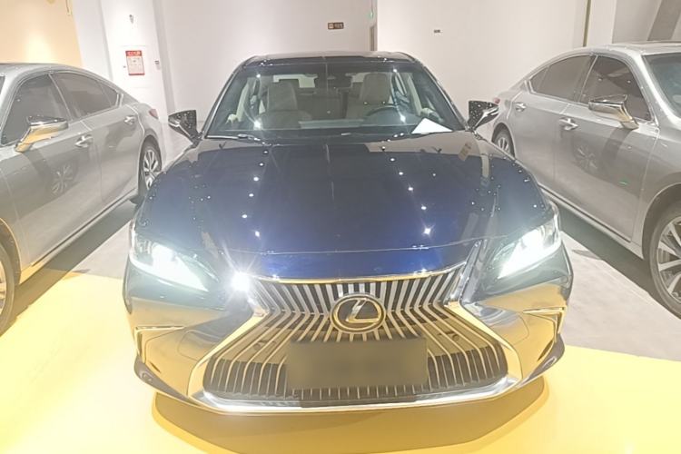 Used Lexus ES 2018 200 Excellence Edition China V Standard Front