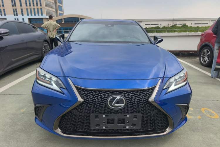 Used Lexus ES 2018 260 Excellence Edition China VI Standard Front